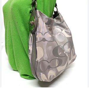 Coach OPTIC jacquard signature Silver and Gray shoulder Bag